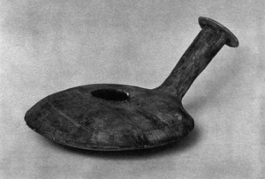 Eridu, early Uruk, vase with spout 4,000-3,500 BC - source National Museum of Iraq, Baghdad